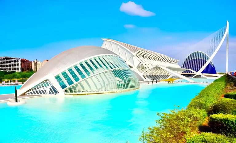 Zboruri ieftine în VALENCIA de la 87€ dus-întors
