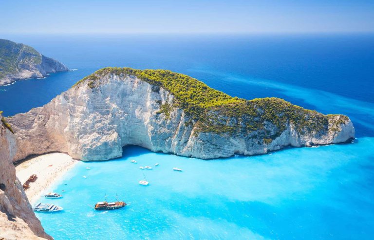 Vacanță ieftină în ZAKYNTHOS 197€ zbor și cazare 7 zile