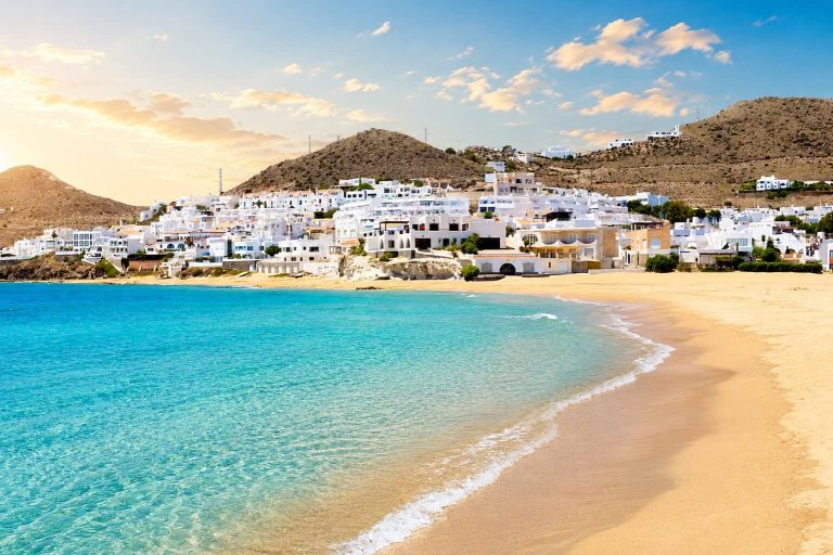 LIMITAT🚨 Vacanță ieftină în ALMERIA, SPANIA 115€ zbor și cazare 3 zile